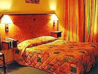 Hotel Madame Mere 3*