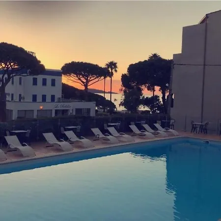 Madame Mere Hotell Saint-Florent (Corsica)