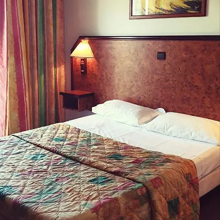 Hotel Madame Mere Saint-Florent (Corsica)