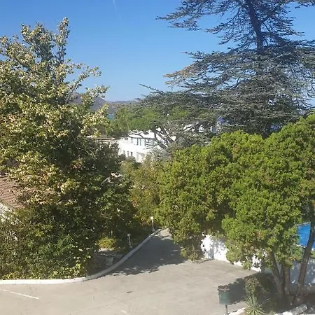 Hotel Madame Mere