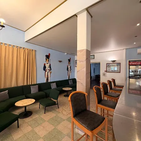 Madame Mere 3* Сен-Флоран