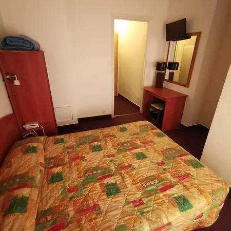 Madame Mere Hotel